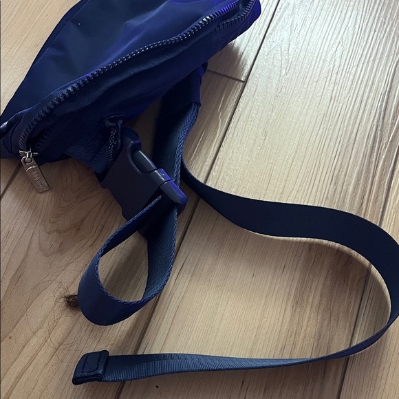 lululemon athletica Black Belt Bag for Men - Picture 3 of 10